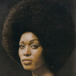 Hank Willis Thomas Who can say No to a Gorgeous Brunette? 1970/2007 - 2007 - C-print digitale - ed. di 5 - cm 79 x cm 76.2